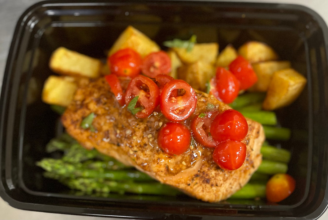 Seared Salmon With Cherry Tomato Basil Vinaigrette